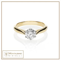 Anello solitario